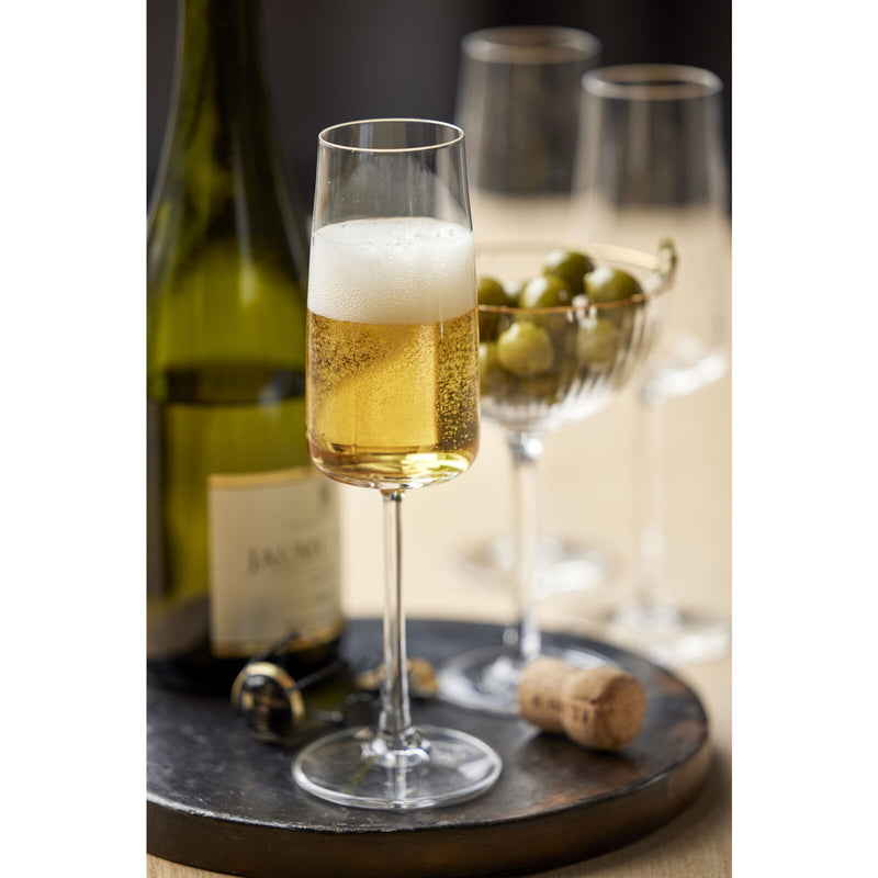Lyngby Glas – Palermo Gold Cocktail Glasses (4-Pack) – 315 mL – lifestyle view 8