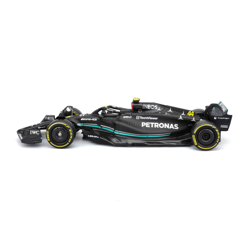 Bburago Mercedes-AMG W14 Lewis Hamilton #44 1:24 model – right side