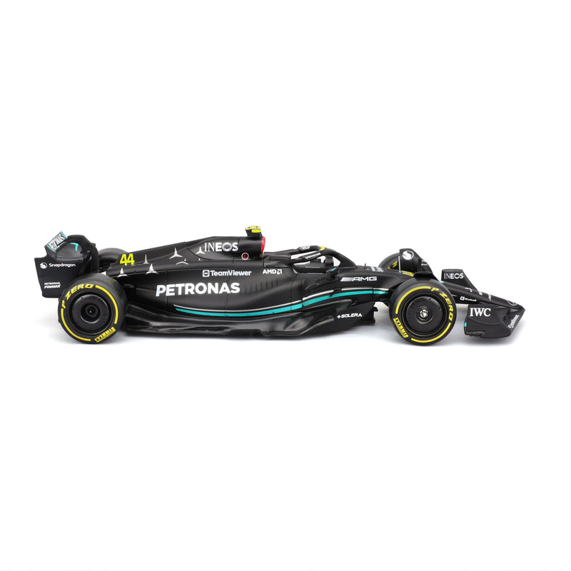 Bburago Mercedes-AMG W14 Lewis Hamilton #44 1:24 model – left side