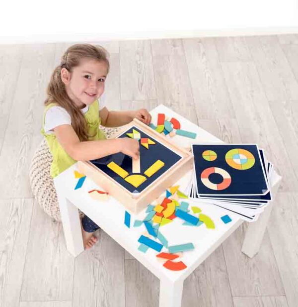 Beleduc Tangeo Magnetic Tangram Set