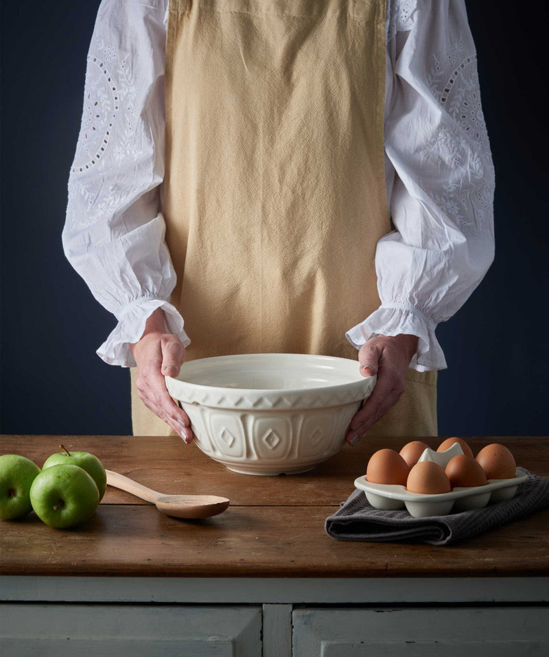 Mason Cash Colour Mix Mixing Bowl – styled kitchen view