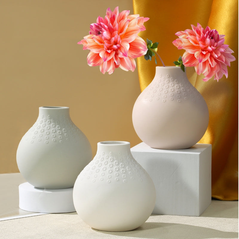 Natural Living - Bouquet - Bulb Vase - Soft Grey — Bouquet colour collection; other pieces sold separately.