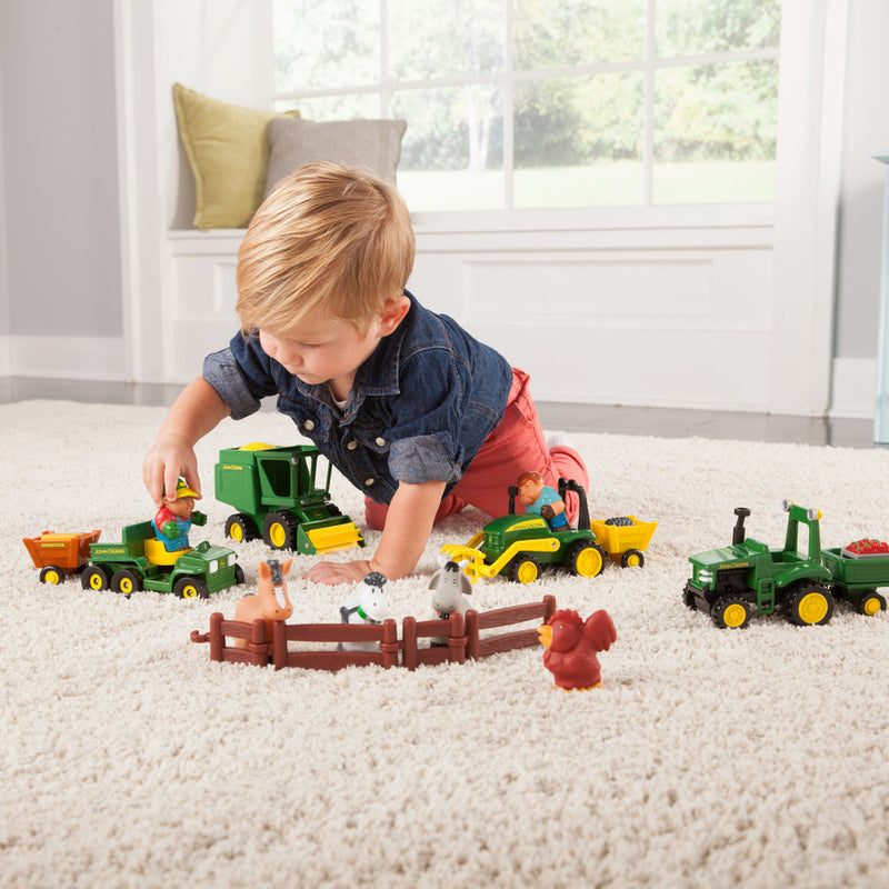 John Deere - First Farming Fun on the Farm Playset (Set of 20)