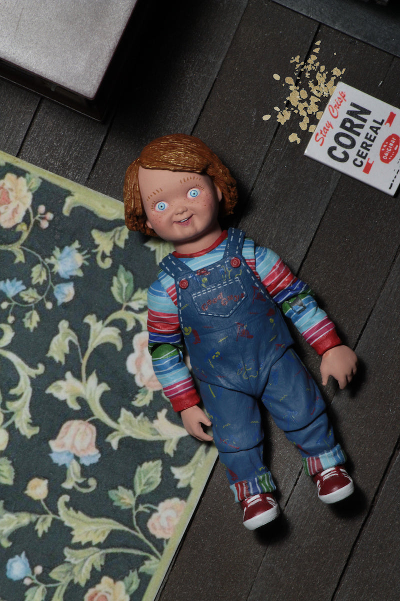 Ultimate Chucky Action Figure – product view 3