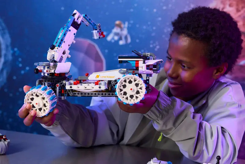 LEGO - 42211 - TECHNIC - Lunar Outpost Moon Rover Space Vehicle - 1082pcs
