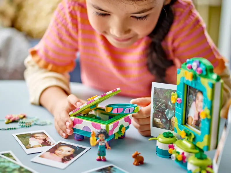 LEGO - 43239 - Mirabel's Photo Frame and Jewelry Box
