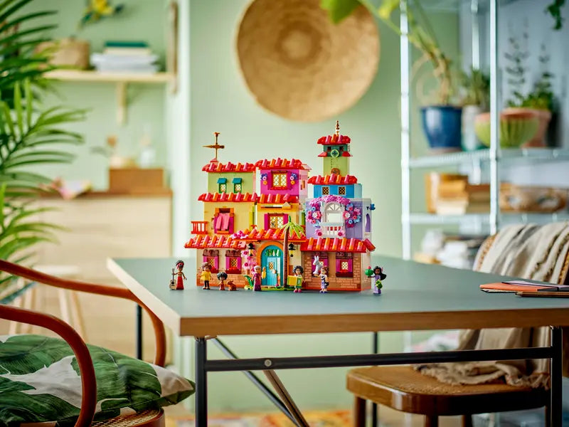 LEGO - 43245 - DISNEY - La Maison Magique de Madrigal