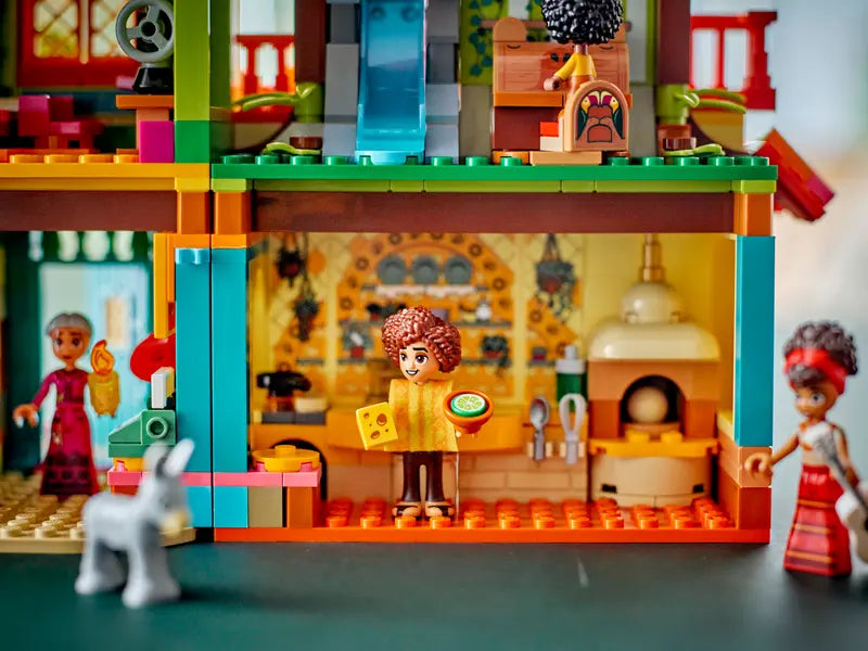 LEGO - 43245 - DISNEY - La Maison Magique de Madrigal