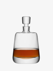 LSA - Madrid - Decanter - detail or setting view
