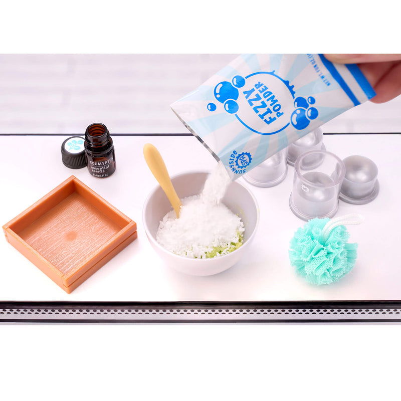 MGA's Miniverse - Make It Mini Spa (Single Random Pick) — making miniature soap