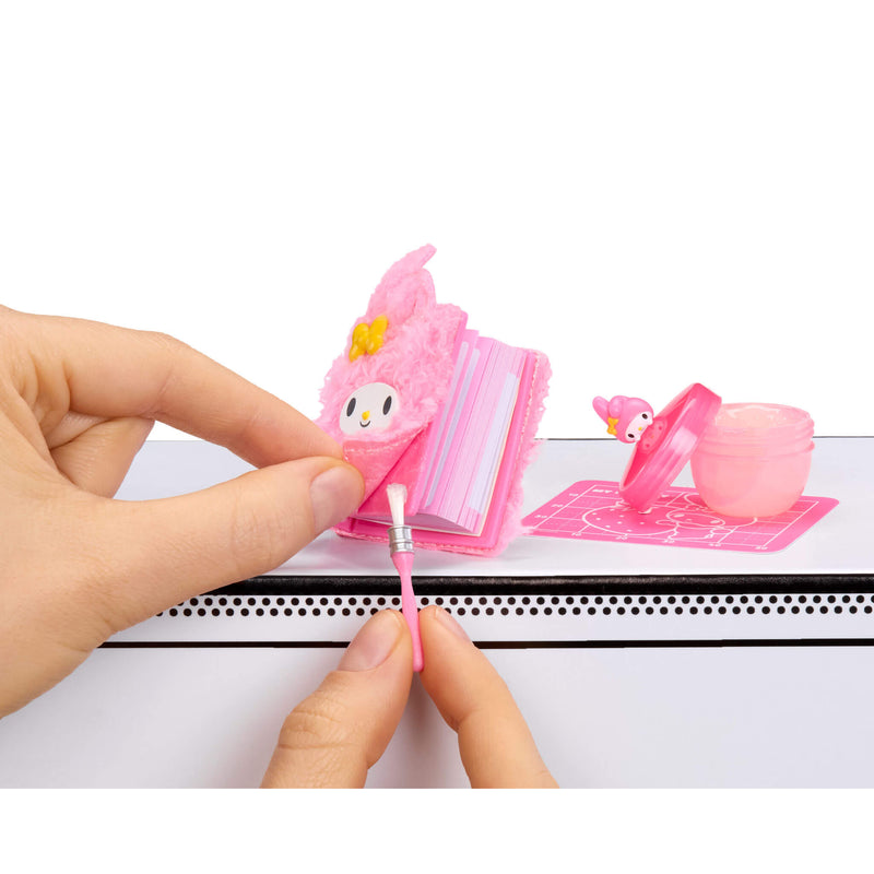 Miniverse Make It Mini Hello Kitty & Friends Series 3 - illustrative design or collection detail; contents vary