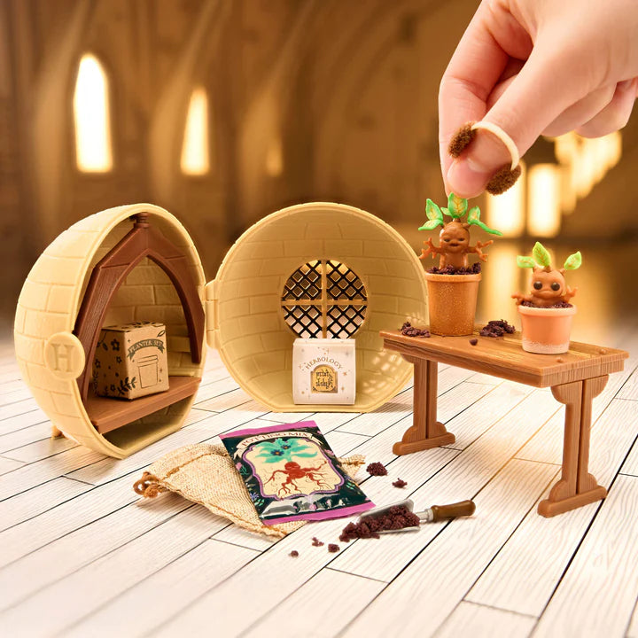 MGA's Miniverse - Make It Mini Harry Potter Back to Hogwarts (Single Random Pick)