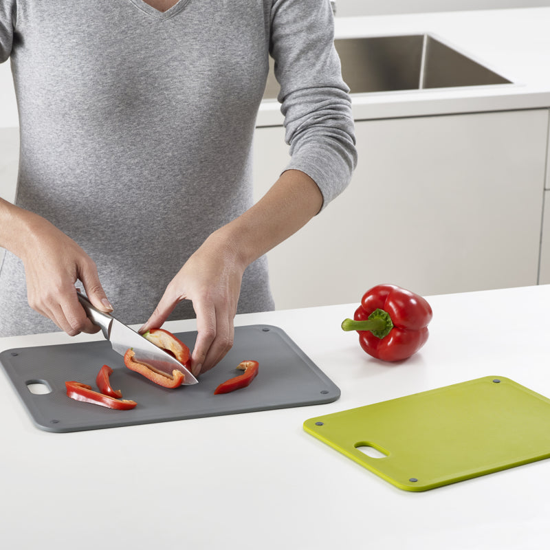 Joseph Joseph - Planches à découper DoorStore™ (lot de 2)