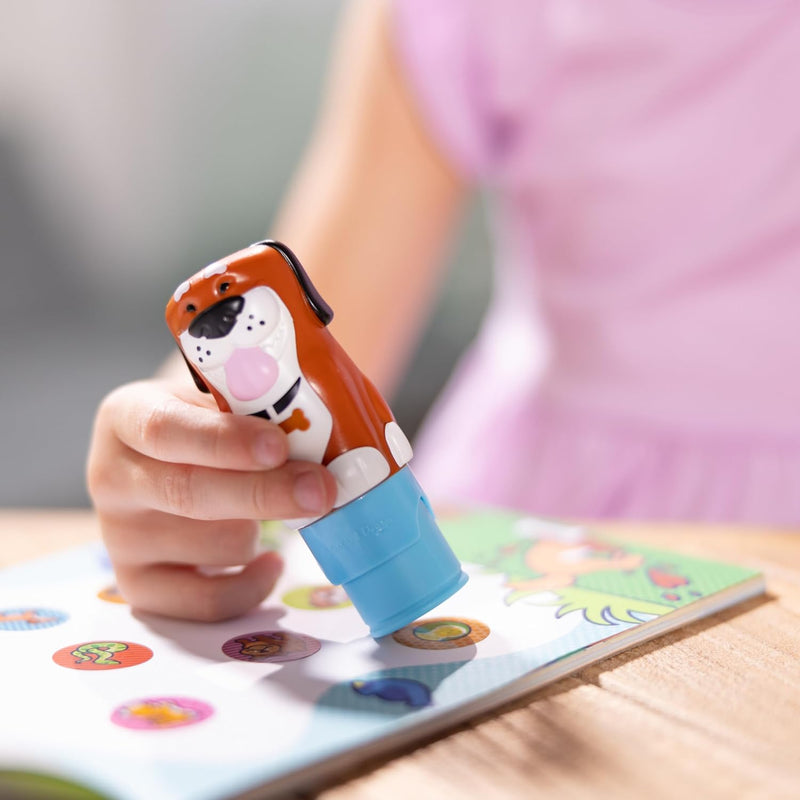 Melissa & Doug - Sticker WOW! - Cahier d'activités et tampon autocollant - Chien