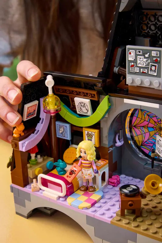 LEGO - 76781 - Wednesday & Enid's Dorm Room