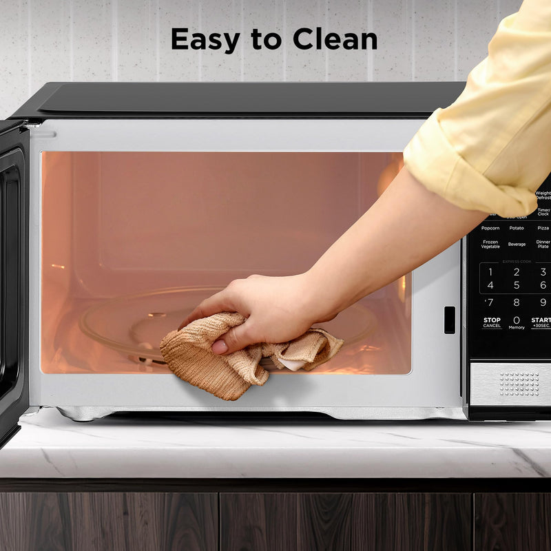 BLACK+DECKER - EM031MB11-P/CA - Countertop Microwave | 1.1 cu ft / 31.1 L