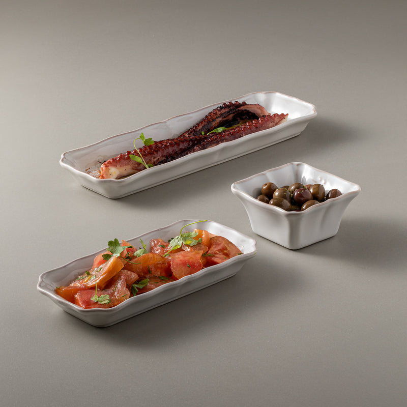 Costa Nova Alentejo white large rectangular tray, detail view