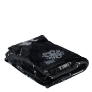 LUG - Cuddle Throw Blanket