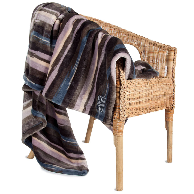 LUG - Cuddle Throw Blanket