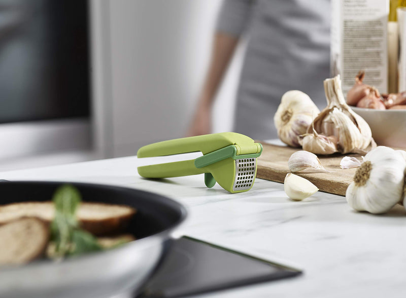 Joseph Joseph - CleanForce™ Garlic Press