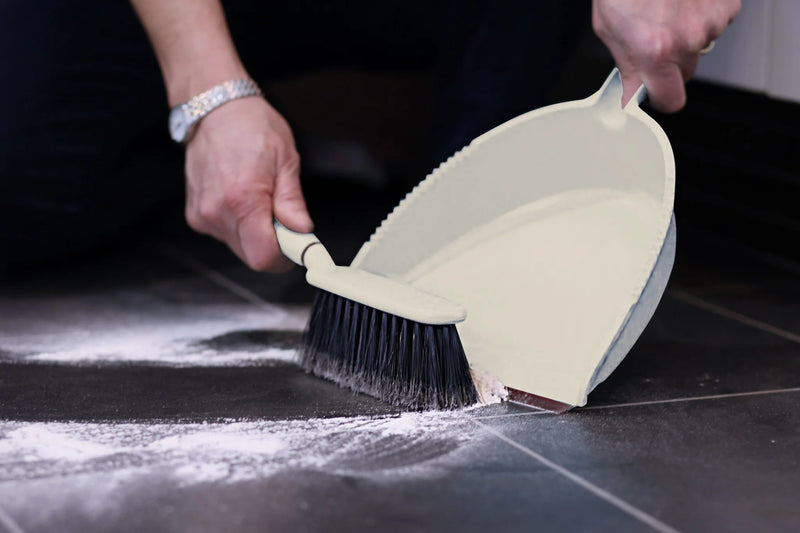 GREENER CLEANER - Dustpan & Brush Set 2/ST - Limolin 