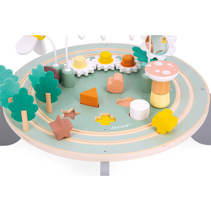 SWEET COCOON: GARDEN ACTIVITY TABLE