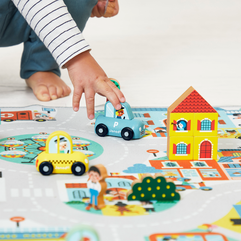 CROSS ROADS: CITY PLAY MAT
