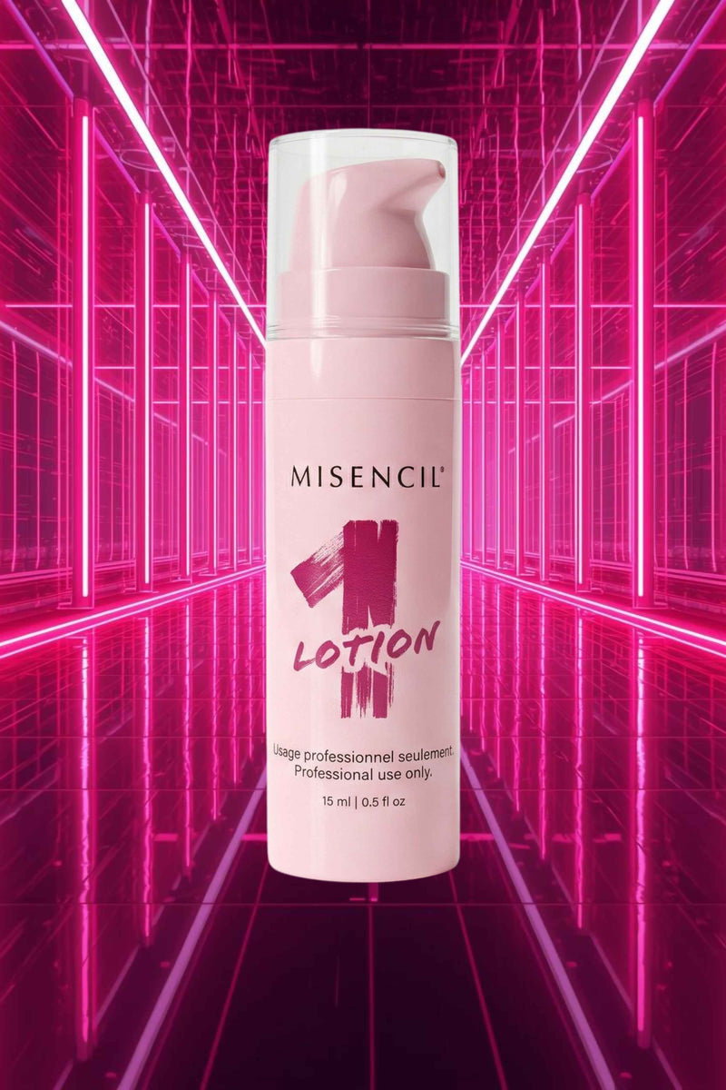 Misencil MISENLIFT Lotion 1 Cysteamine Activator, 15 mL airless bottle, pink display background