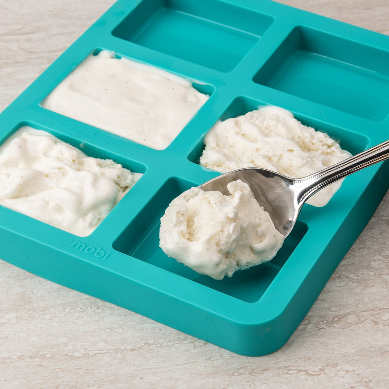 MOBI ice cream sandwich maker - Shark, light blue - product detail or serving example