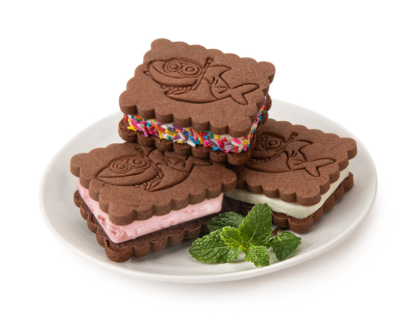 MOBI ice cream sandwich maker - Shark, light blue - product detail or serving example