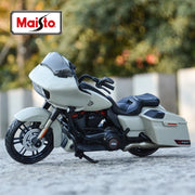 Maisto Harley-Davidson Series 40 – 2018 CVO Road Glide (Series 40) assortment example; one randomly selected motorcycle