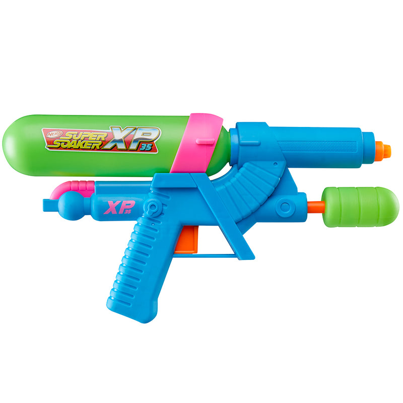 NERF – Super Soaker – XP35 Water Blaster – product and included accessories
