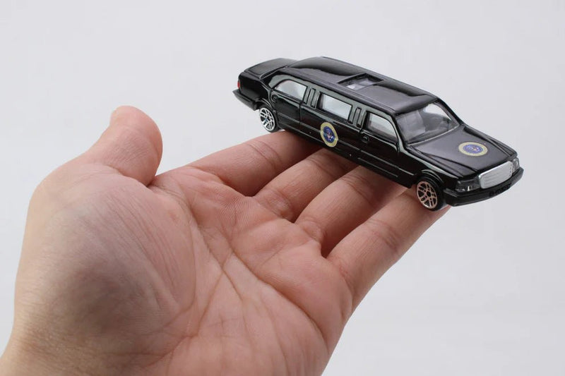Daron - Presidential Limo Games & Toys