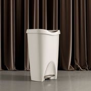 Brim Step On Trash Can - image 4
