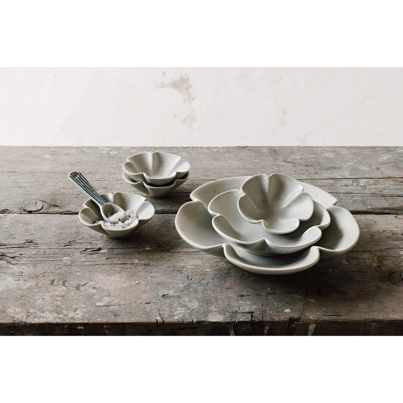 Heirloom - Sakura Serving Dish 5.75 inch Home & Kitchen