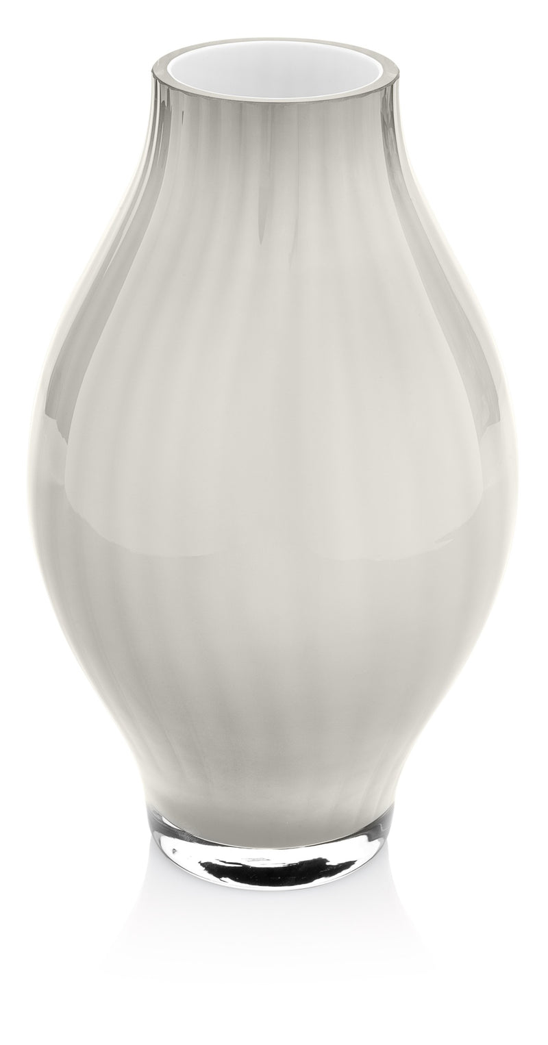 IVV - Arianna - White ceramic vase with cold-cut milk white interior