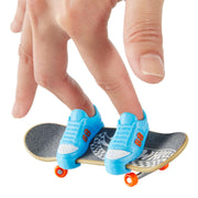 Hot Wheels - Skate Fingerboard & Removable Skate Shoes - Product detail or play view 3