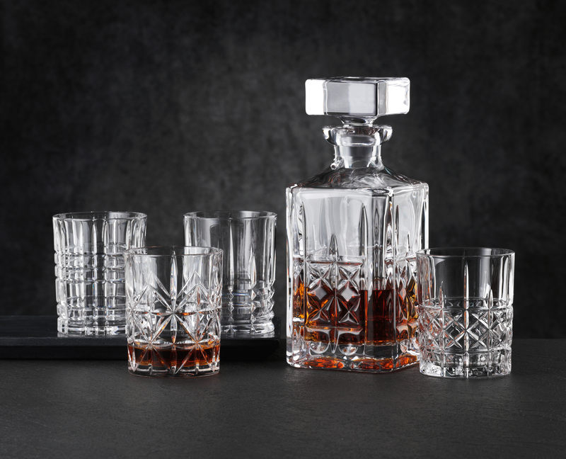 Nachtmann - Highland - Whisky Decanter Set (5-Piece Set) - in use