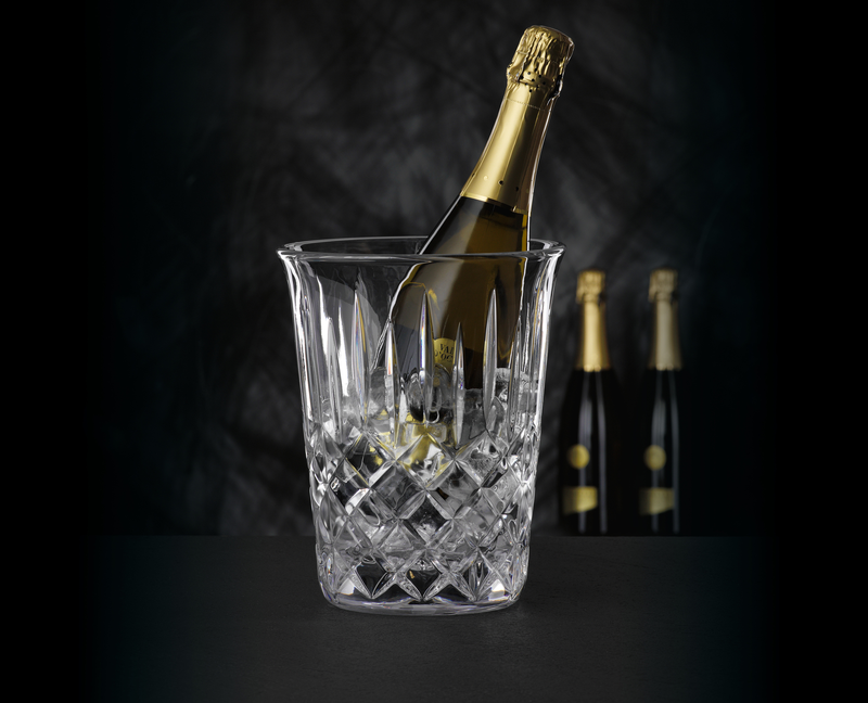 Nachtmann - Noblesse - Wine Cooler / Ice Bucket - in use