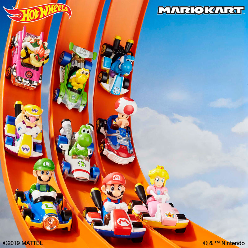Hot Wheels - Mario Kart 1:64 Scale Die-Cast Vehicle - Blue Yoshi - Product detail or play view 2