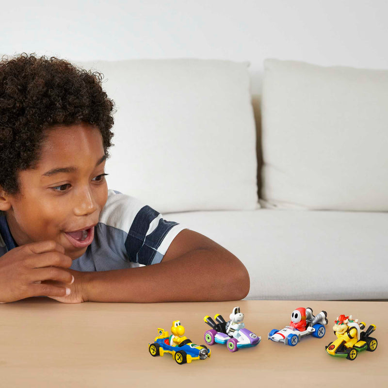 Hot Wheels - Mario Kart 1:64 Scale Die-Cast Vehicles (Set of 4) - Product detail or play view 2
