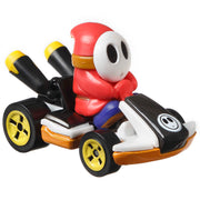 Hot Wheels - Mario Kart 1:64 Scale Die-Cast Vehicle - Shy Guy - Product detail or play view 2