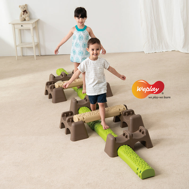 Weplay Jungle Trial, children following a straight alternating-height balance path